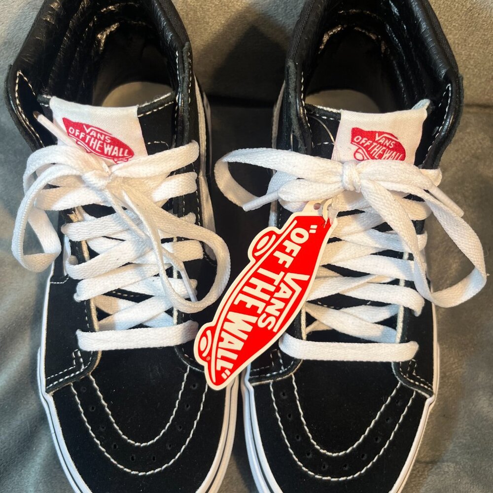 Vans Unisex Kids Sk8Hi Shoes | Black/True White | New w/o Box US KIDS 3